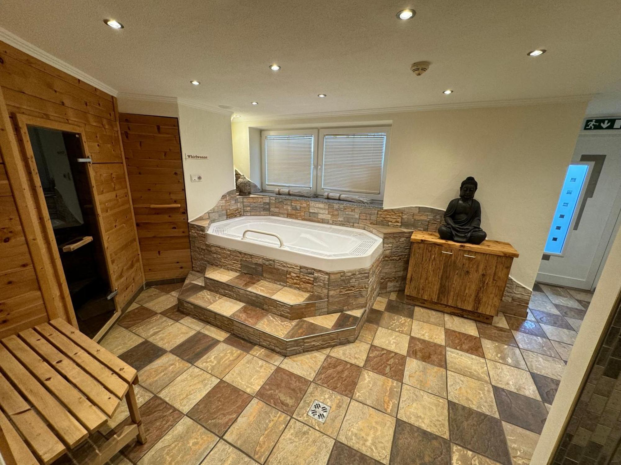 מאיירהופן Appartements Olympia מראה חיצוני תמונה